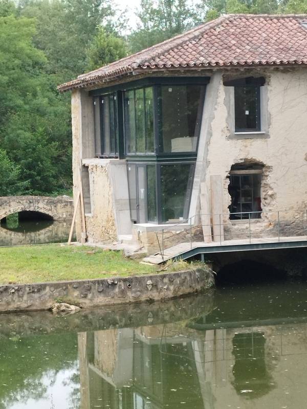 Réalisation d'une pose de fenêtres en ALU en neuf et vieux bâti à Plaisance-du-Touch et Saint-Croix-Volvestre (31)