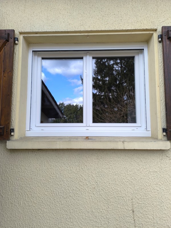 Fourniture et installation de menuiserie PVC  sur mesure autour de Toulouse pour améliorer l’isolation thermique et acoustique de votre habitation 