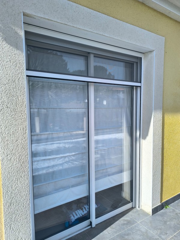 Installation de moustiquaires enroulables à Rouffiac-Tolosan (31)